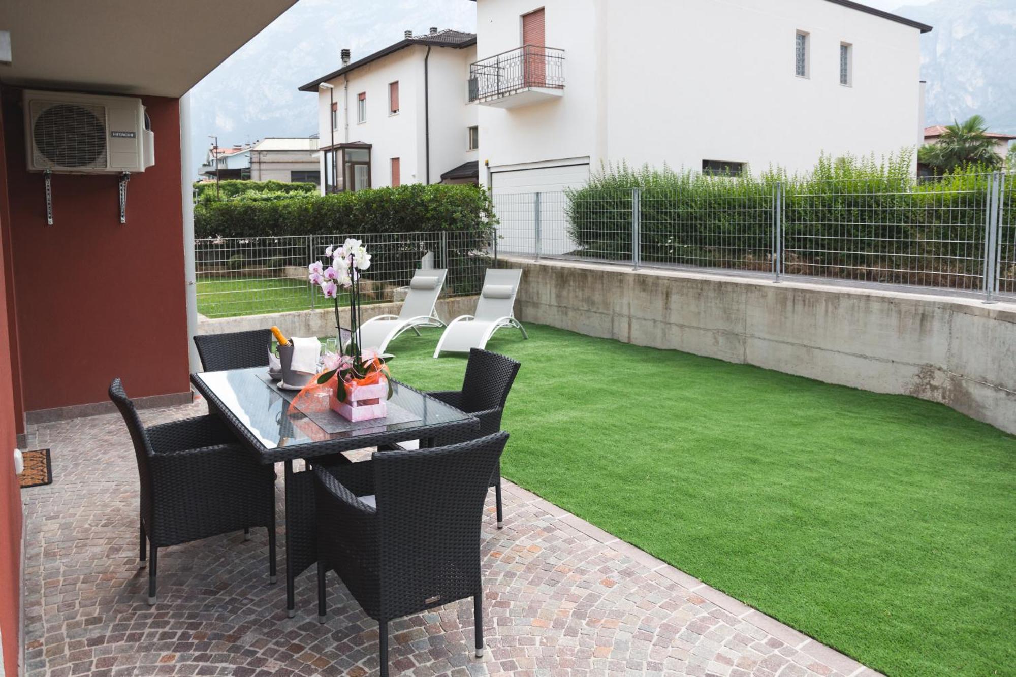 Appartamento Campagnola Piano Terra Con Giardino Privato Екстериор снимка